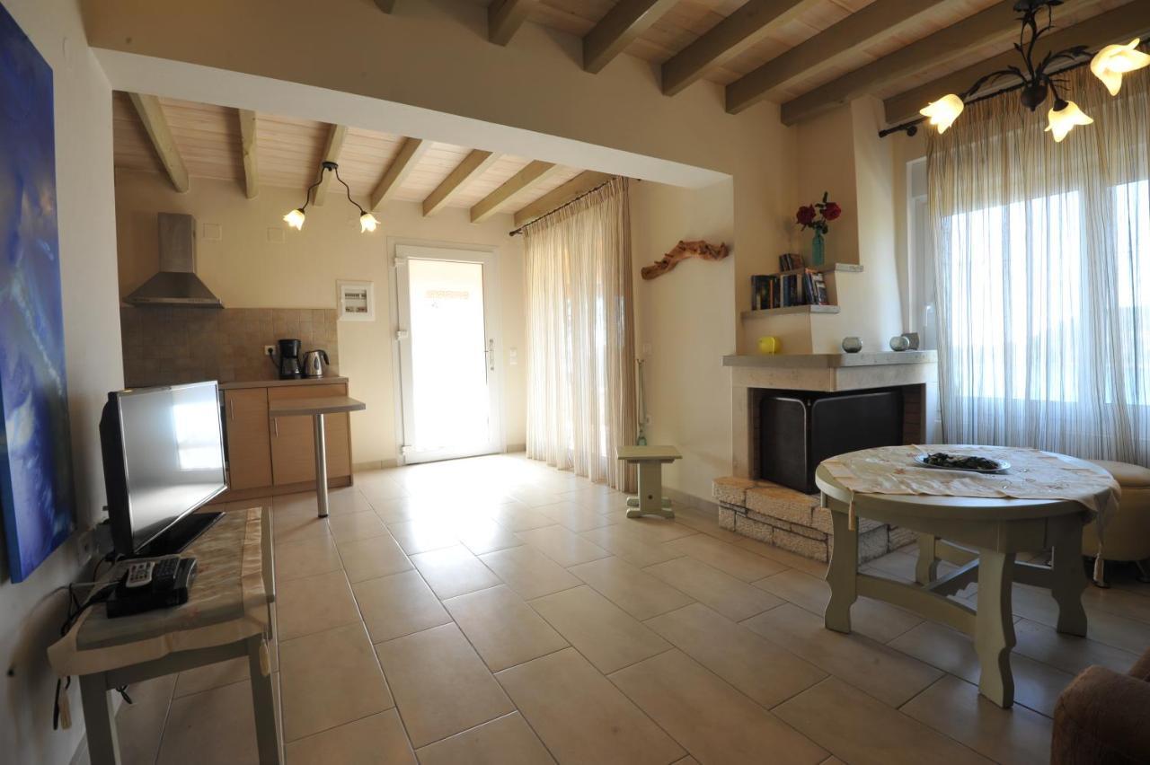 Villa Theodora View Apartments Zeys Agios Georgios Pagon Eksteriør billede